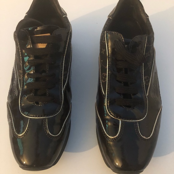 Louis Vuitton Sneakers Size 8 - Picture 2 of 10